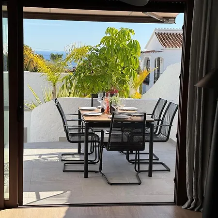 Luxury House With Private Heated Pool In Nerja! Nyaraló