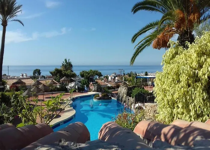 Luxury House With Private Heated Pool In Nerja!