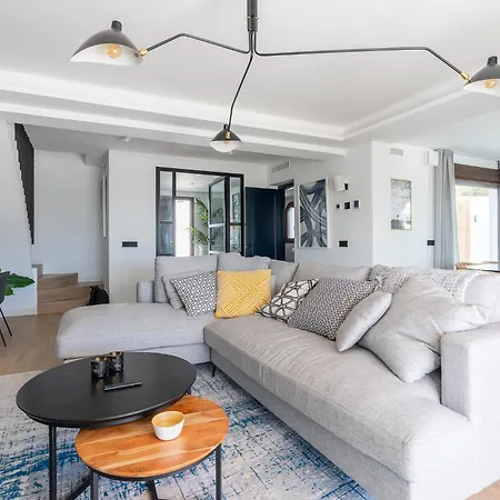 Luxury House With Private Heated Pool In Nerja! Semesterbostad Nerja