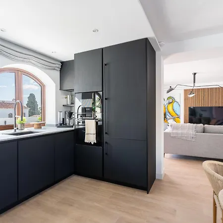 Luxury House With Private Heated Pool In Nerja! Будинок відпочинку *